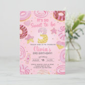 Doux d'être trois beignets fille invitation de 3èm (Debout devant)