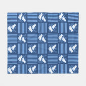Doves and Snow Winter Blue Fleece Blanket (Voorkant (Horizontaal))