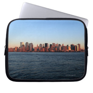 Downtown Manhattan bij schemering Laptop Sleeve