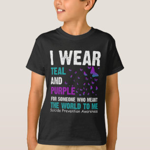 Draag Blauwgroen en Paars voor iemand die het woor T-shirt