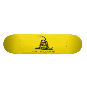 Draai me niet op Gadsden vlag Skateboard