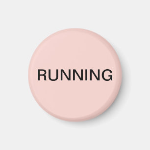 Draaien van een minimale zwarte roze afwasmachine magneet