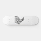 Drache am Felsen Skateboard (Horizontaal)