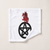 Dragon Assis Au-Dessus D'Un Ensemble De Serviettes (Gant de toilette)