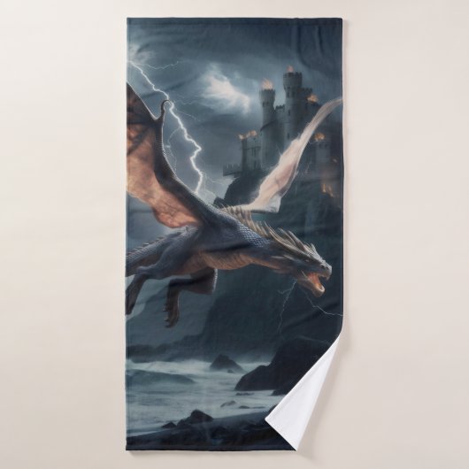 Dragon au-dessus du château. (Serviette de bain)