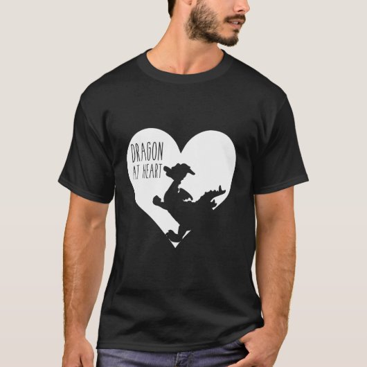 Dragon bij het hart t-shirt (Voorkant)