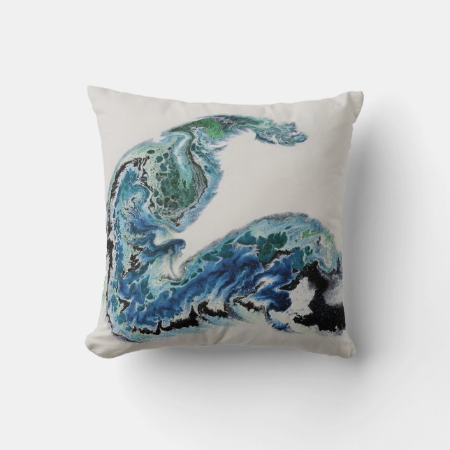 “Dragon in the Waves – Abstract Ocean Energy Throw Kussen (Voorkant)