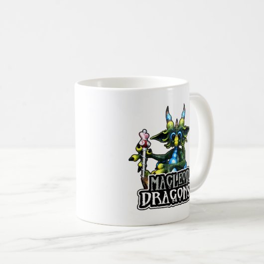 Dragon vert 11oz de trésor de DM. Tasse (Devant droit)
