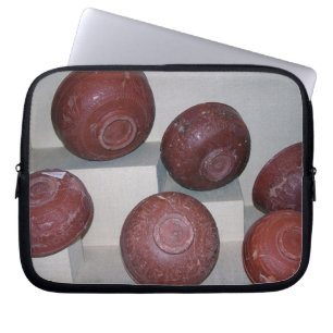 Dragondorff cups, c.150 BC (aardewerk) Laptop Sleeve
