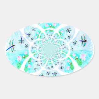 Dragonflies, Lily Flowers gepatterd Ovale Sticker