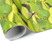 Dragonfly Blue en zwart op gras. Cadeaupapier (Rol Hoek)