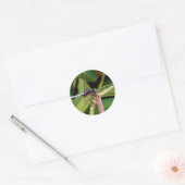 Dragonfly met witte bloemen ronde sticker (Envelop)