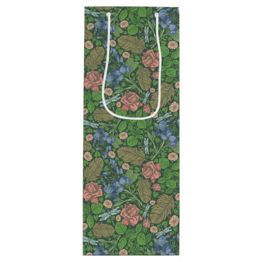 Dragonfly vliegt in een Engelse tuin Wijn Cadeautas (Voorkant)