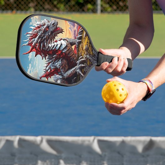 Dragon's Majesteit: Zilveren Draak Pickleball Paddle (Insitu)