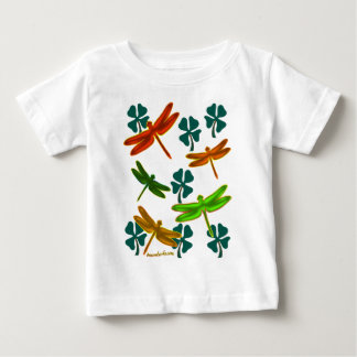 Dragonvliegen en shamrocks