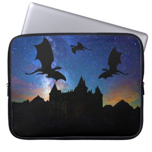 Draken die, de draakkasteel van de middernacht laptop sleeve