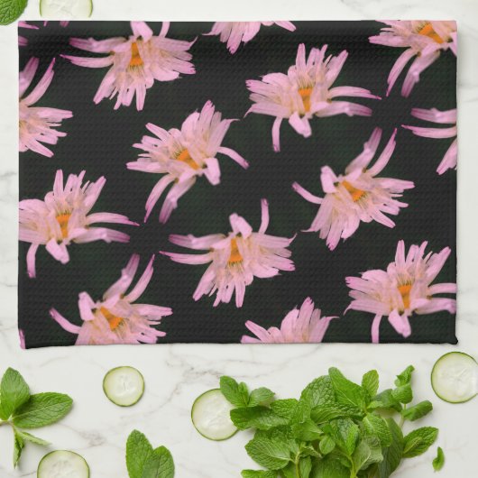 Dramatische Daisy Flower Pattern Theedoek (Gevouwen)