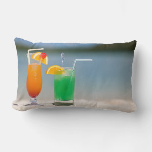 Dranken op het strand kussen