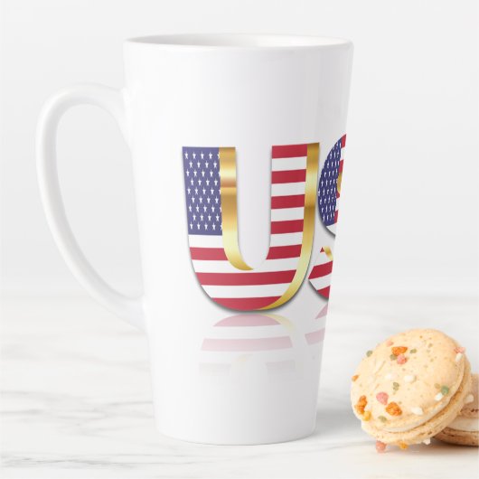 Drapeau américain Latte Mug (En situation)