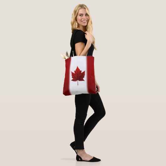 Drapeau Canada Sacs fourre-tout Canada Sacs Feuill (Sur le modèle)