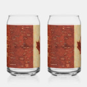 Drapeau Canadien Sur L'Écorce De Birch Intérieur (Droite)