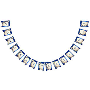 Drapeau de fanion à embellissement floral blanc bl