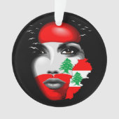 Drapeau et carte du Liban sur le visage de la fill (devant)