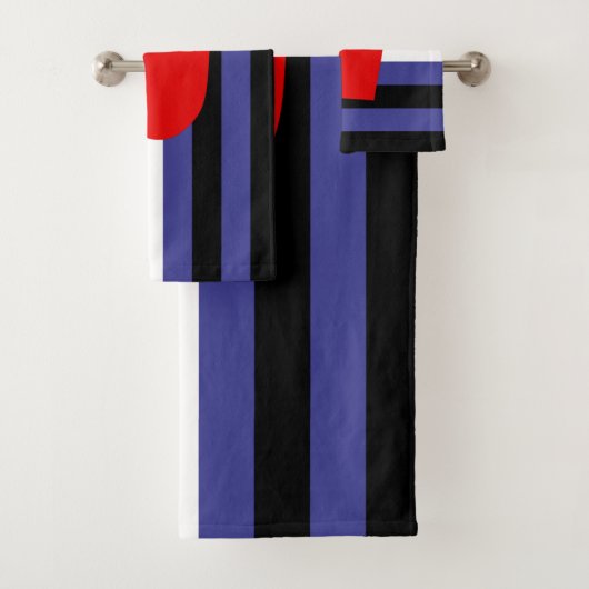 Drapeau et cœur de fierté en cuir (En situation)