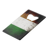 Drapeau grunge noir de l'Irlande (Devant Angle)
