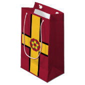 Drapeau sur Northamptonshire Petit sac cadeau (Devant Angle)
