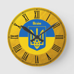 Drapeau ukrainien et horloge murale rétro dorée d’