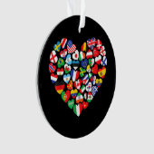 Drapeaux des pays du pavillon international (devant)