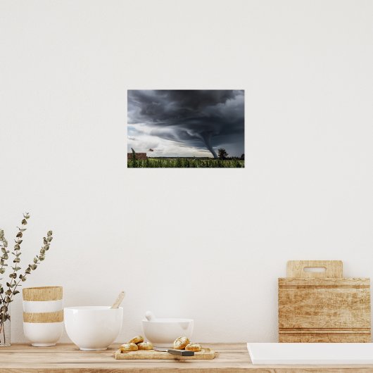 Draster tilt hooibalen in een storm poster (Keuken)