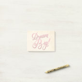 Dream Big Red Post-it® Notes (Op bureau)