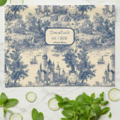 Dream Castle Classic Blue en Ivory Toile de Jouy Theedoek (Gevouwen)