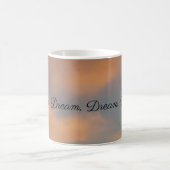 Dream, Dream, Dream, Dream, Dreams Mok (Center)