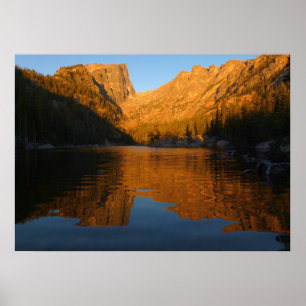 Dream Lake in het licht van zonsopgang I Poster