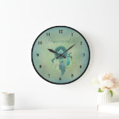 Dreamweaver op een groene gouden achtergrond grote klok (Huis)