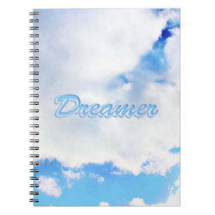 Dreamweaver Puffy White Clouds en Blue Sky Notitieboek