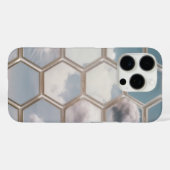 Dreamy Cloud Hexagon Motif - iPhone 16 Pro Coque (Verso (horizontal))