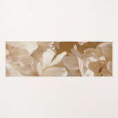 Dreamy white tulips in beige light yogamat (Voorkant (horizontaal))