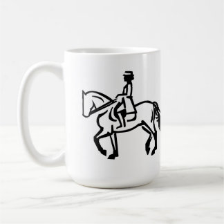 Dressuurpaard in draf koffiemok