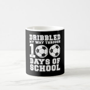 Dribbelde 100 dagen door de schoolsoccer koffiemok