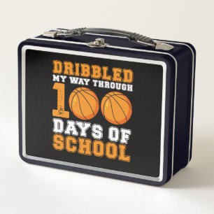 Dribbelde mijn weg door 100 dagen schoolbasketbal