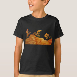 Drie Bikers op een heuvel T-shirt