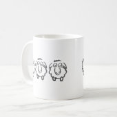 drie blikken koffiemok (Voorkant links)