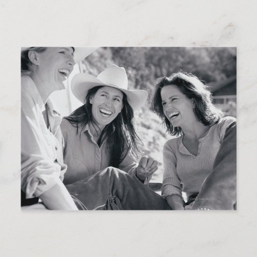 Drie cowgirls lachen samen briefkaart (Voorkant)