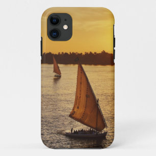 Drie falukas met toeristen op de Nijl bij iPhone 11 Hoesje
