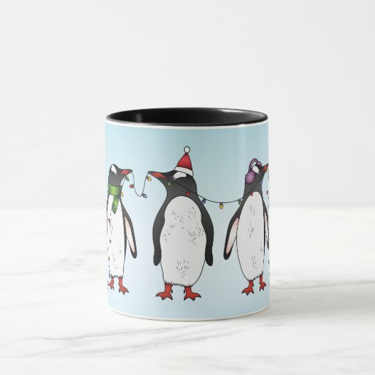 Drie feestelijke kerstpinguïns met aangepaste naam mok (Midden)