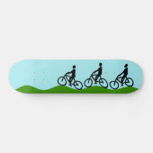 Drie fietsers skateboard (Horizontaal)